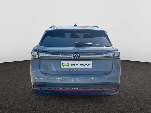 VOLKSWAGEN ID.7 Tourer (2026) — foto 17 van 21