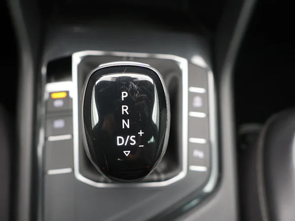 Volkswagen Tiguan (2022) — foto 15 van 27