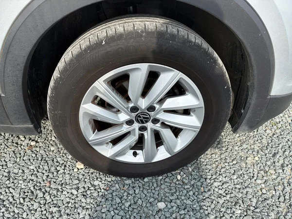 VOLKSWAGEN T-Cross (2025) — foto 17 van 24