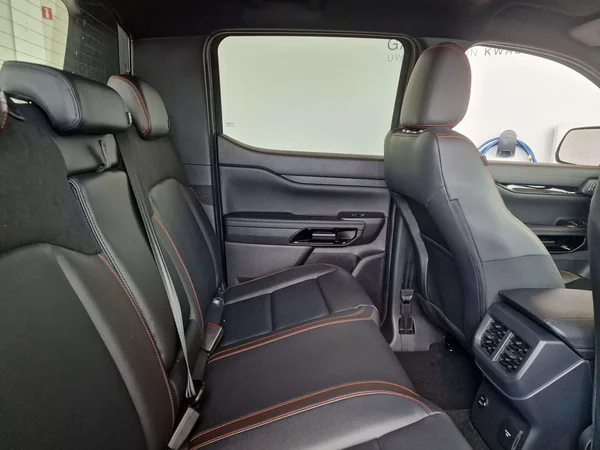 Ford Ranger — foto 13 van 15