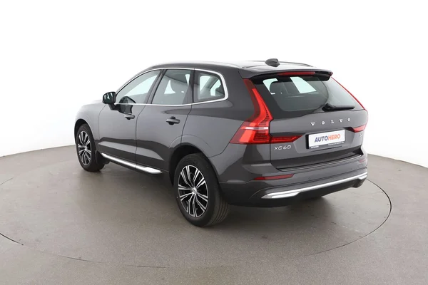 Volvo XC60 (2021) — foto 10 van 16