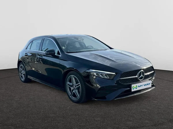 MERCEDES-BENZ A 200 (2024) — foto 22 van 24