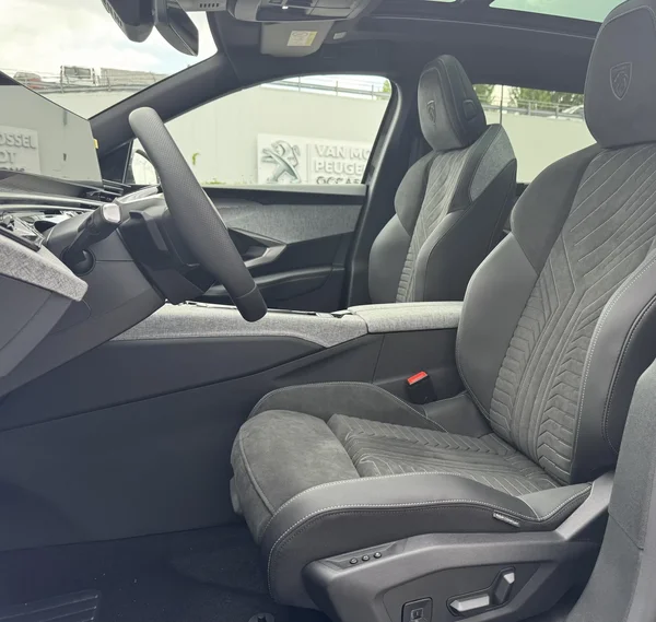 Peugeot e-5008 (2026) — foto 4 van 34
