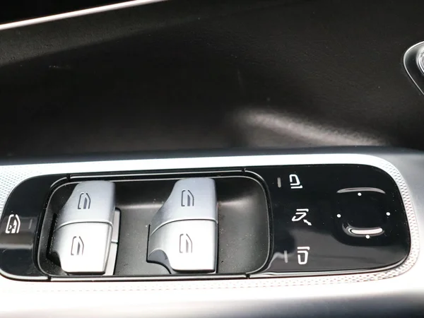 Mercedes-Benz EQE (2025) — foto 2 van 35
