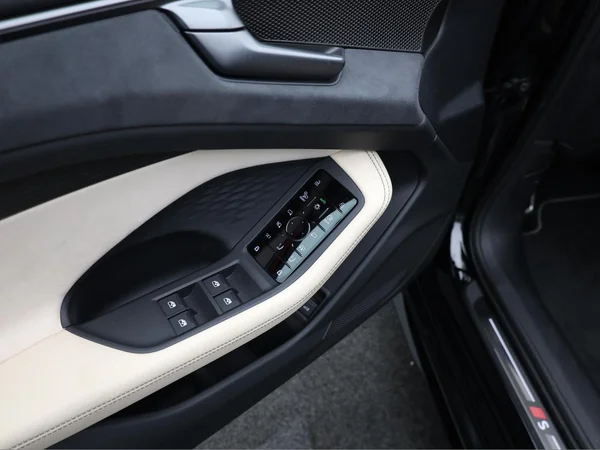 AUDI A6 Avant e-hybrid (PHEV) (2026) — foto 8 van 29