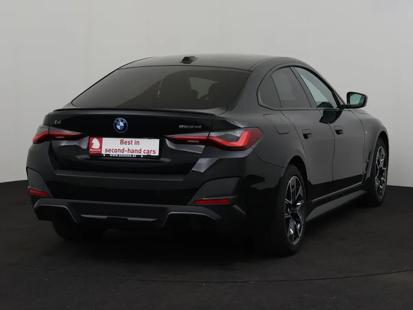 BMW i4 (2023) — foto 23 van 33