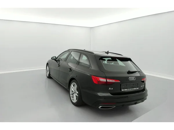 AUDI A4 Avant (2023) — foto 22 van 36