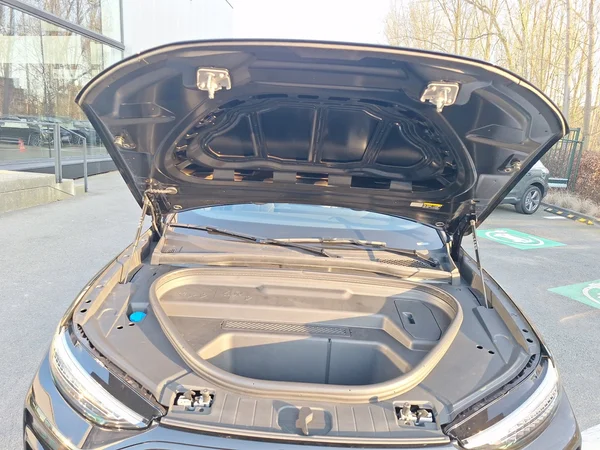 AUDI Q6 e-tron (2026) — foto 13 van 24