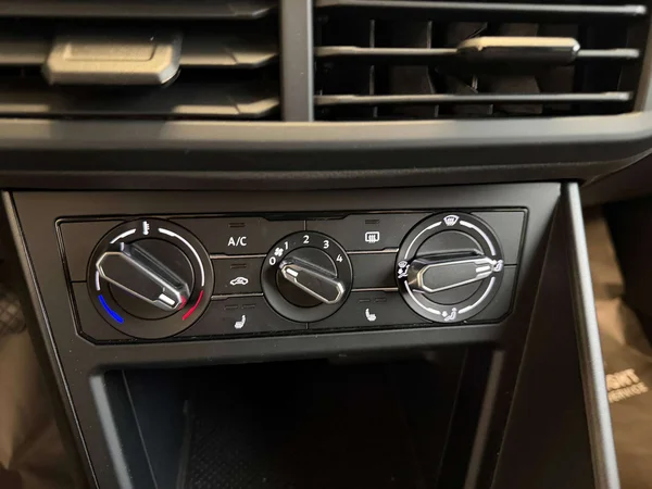 Volkswagen Polo (2022) — foto 6 van 20