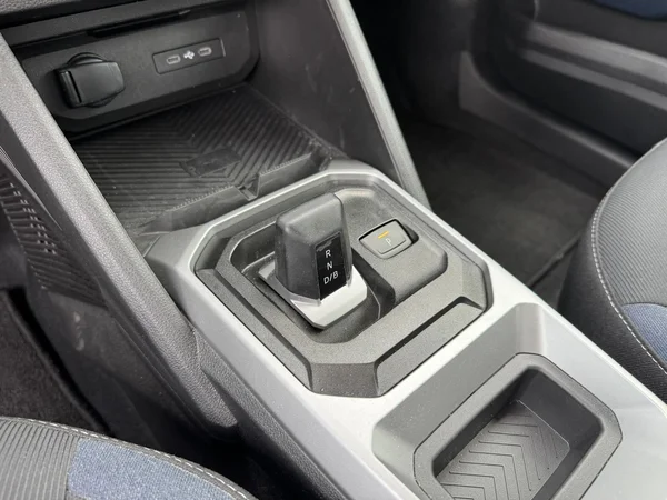 Dacia Duster (2025) — foto 4 van 19