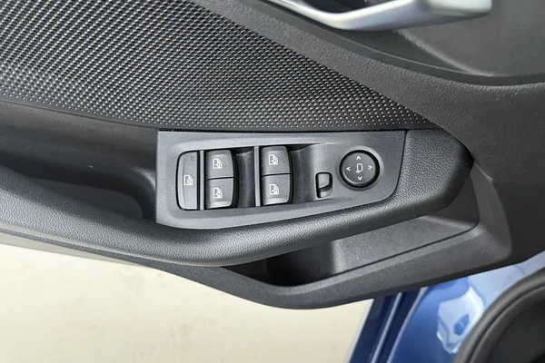 BMW 1 Hatch (F40) (2025) — foto 5 van 21