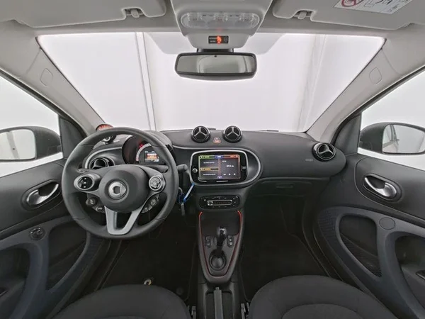 smart Fortwo (2024) — foto 9 van 11
