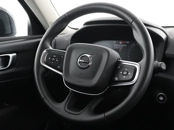 VOLVO XC40 (2021) — foto 14 van 29