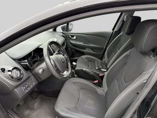 Renault Clio (2019) — foto 17 van 18