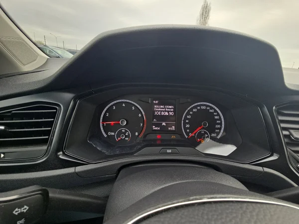 VOLKSWAGEN T-Roc (2021) — foto 10 van 24
