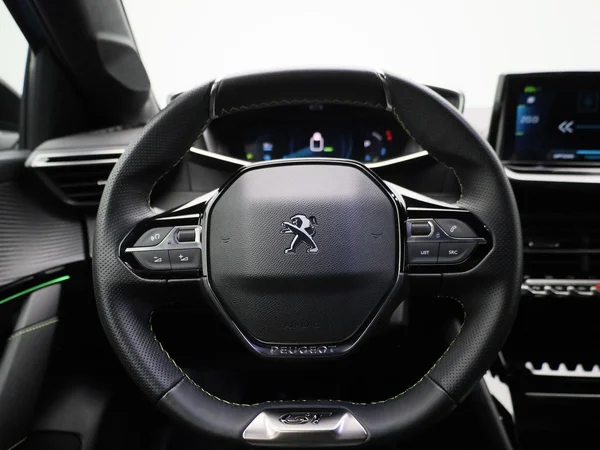 Peugeot e-208 (2023) — foto 50 van 50