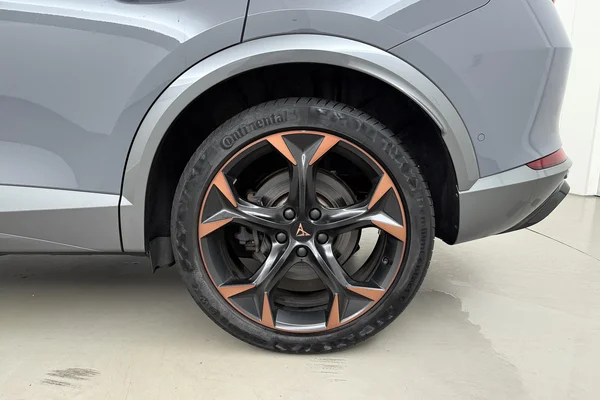 CUPRA Formentor E-Hybrid (PHEV) (2021) — foto 15 van 18