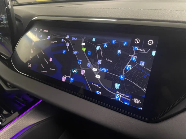 AUDI A6 e-hybrid (PHEV) (2025) — foto 14 van 15