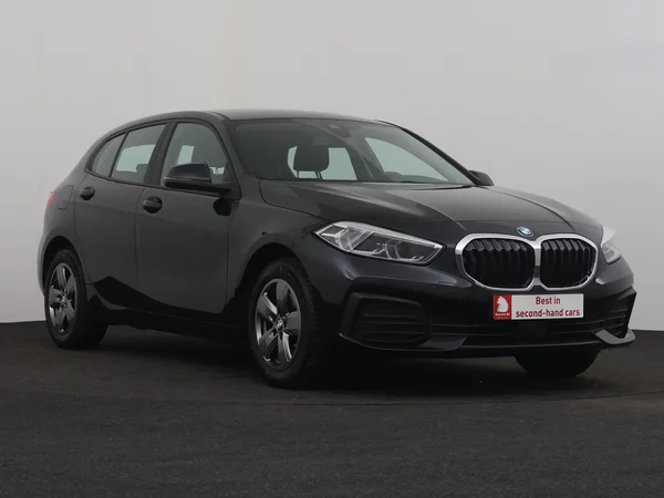 BMW 116 (2023) — foto 22 van 27