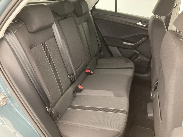 VOLKSWAGEN T-Roc (2024) — foto 13 van 36