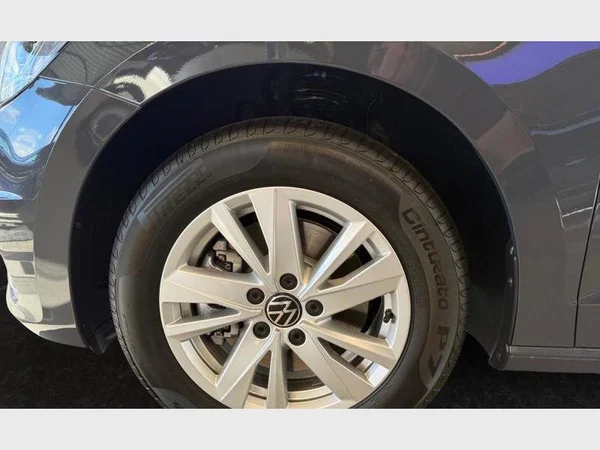 VOLKSWAGEN Touran (2026) — foto 20 van 22