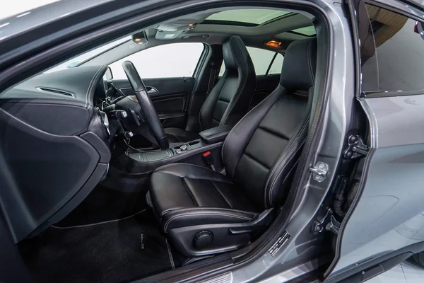 Mercedes-Benz GLA (H247) (2020) — foto 4 van 44