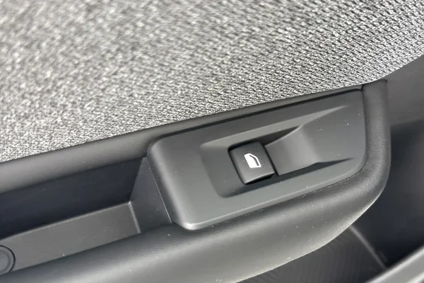 Citroen C5 X (2023) — foto 9 van 32