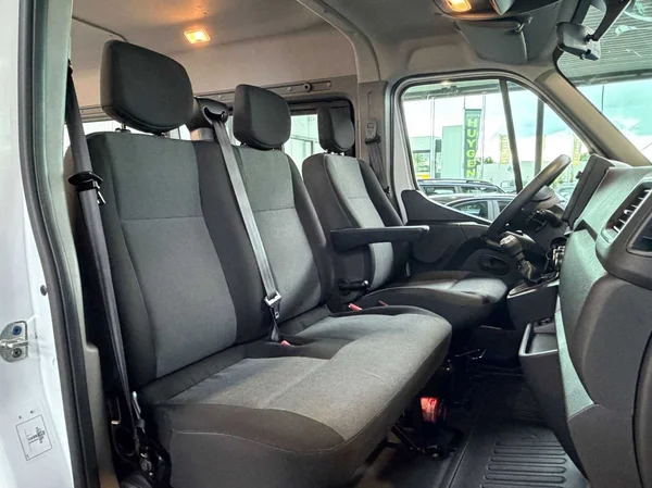 Renault Master (2021) — foto 14 van 16