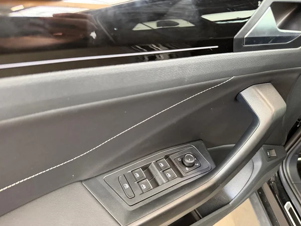 VOLKSWAGEN T-Roc (2026) — foto 7 van 23