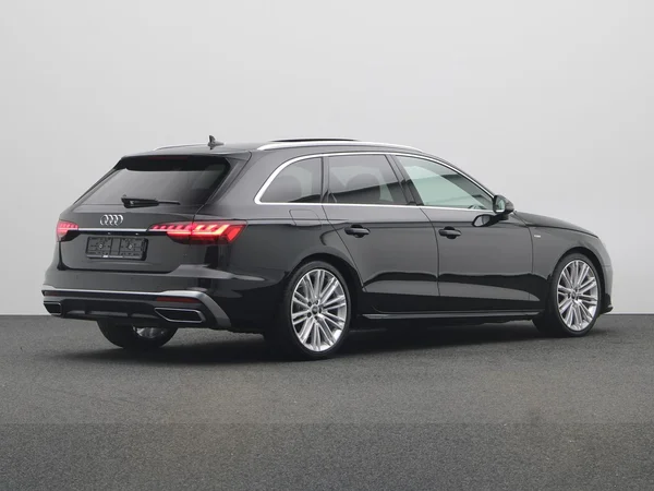 AUDI A4 Avant Dsl (2024) — foto 12 van 24