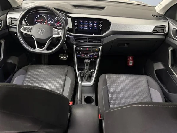 VOLKSWAGEN T-Cross (2022) — foto 27 van 27