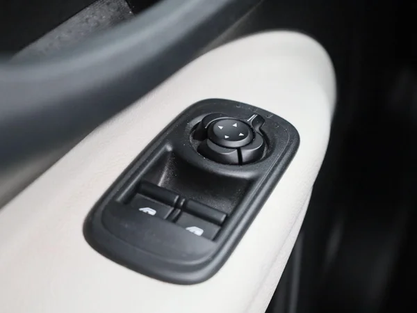 Fiat 500C (2023) — foto 20 van 40