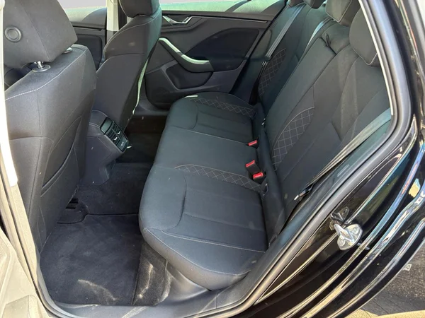 SKODA Kamiq (2023) — foto 10 van 15