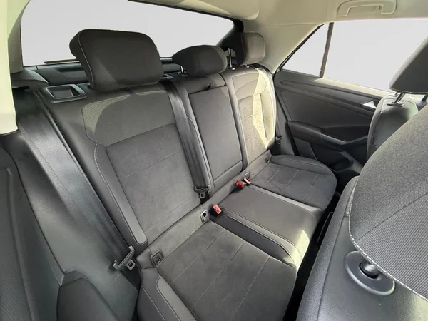 VOLKSWAGEN T-Roc (2022) — foto 9 van 25