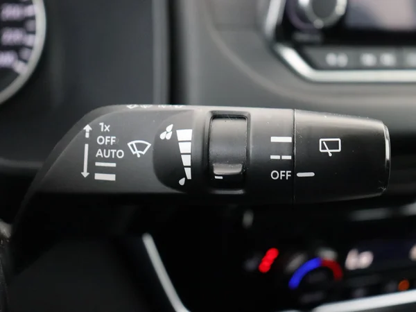 NISSAN Qashqai (2024) — foto 17 van 29