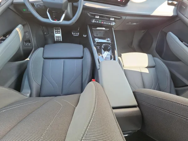 AUDI Q3 SUV e-hybrid (PHEV) (2026) — foto 3 van 24