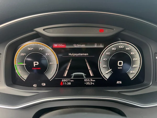 AUDI A6 Avant PHEV (2021) — foto 4 van 19