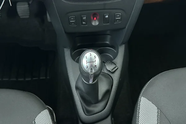 Dacia Logan Mcv Stepway (2020) — foto 4 van 23