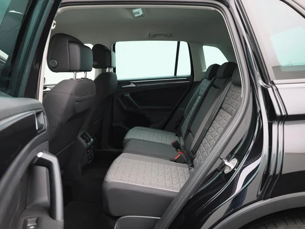 Volkswagen Tiguan (2024) — foto 6 van 43