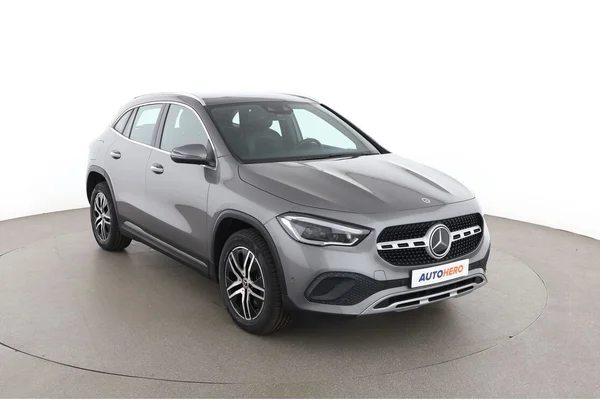 Mercedes-Benz GLA-Klasse (2021) — foto 14 van 16