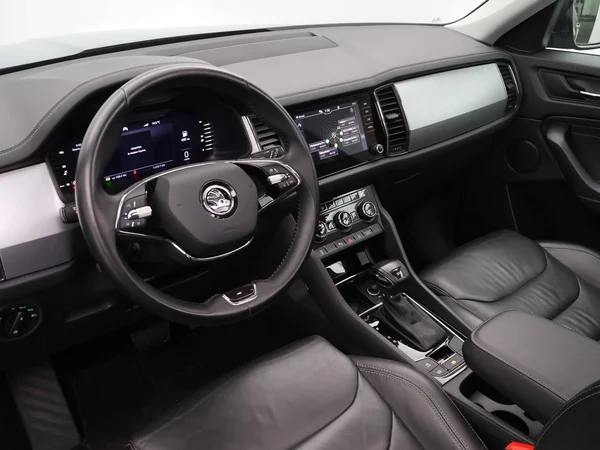 SKODA Kodiaq (2022) — foto 4 van 26