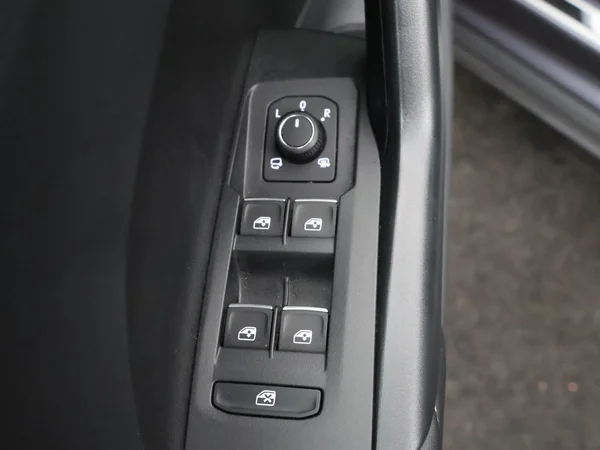 VOLKSWAGEN T-Cross (2025) — foto 5 van 28