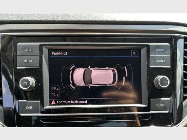 Volkswagen T-Roc (2018) — foto 7 van 26