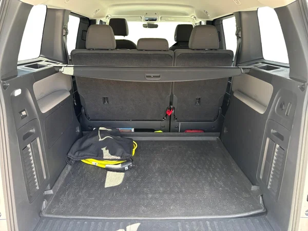 VOLKSWAGEN ID.Buzz (2024) — foto 14 van 24