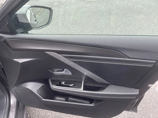 OPEL Astra Sports Tourer PHEV (2023) — foto 9 van 22