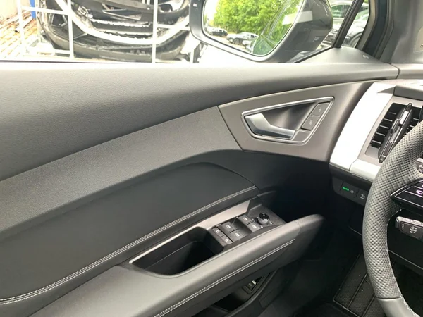 AUDI Q4 e-tron (2026) — foto 4 van 18