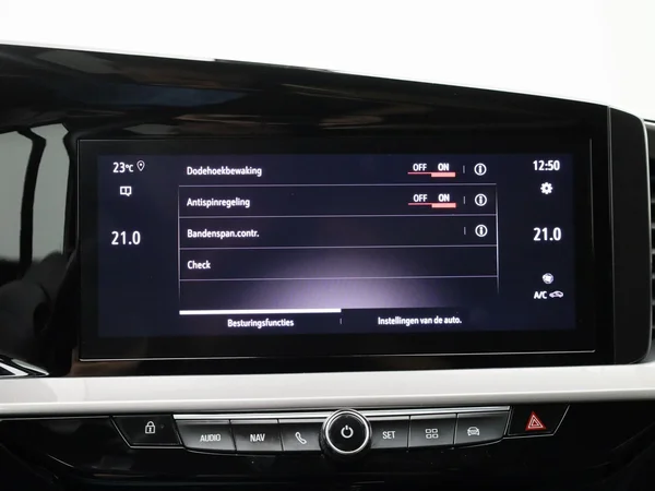 Opel Mokka (2023) — foto 16 van 38
