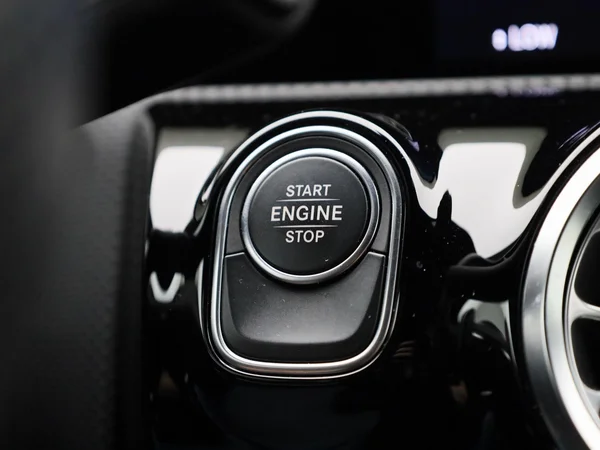 Mercedes-Benz CLA (2022) — foto 17 van 45