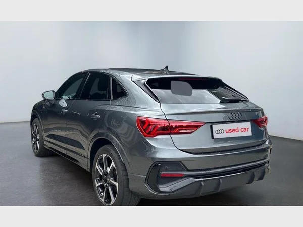 Audi Q3 Sportback (2023) — foto 34 van 37