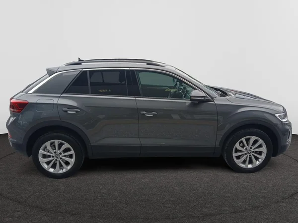 VOLKSWAGEN T-Roc (2025) — foto 10 van 20